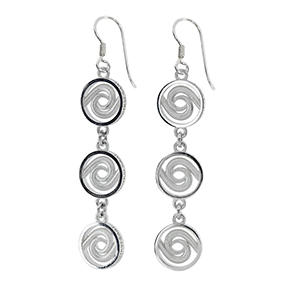 Lupaus hopeiset koukkukorvakorut